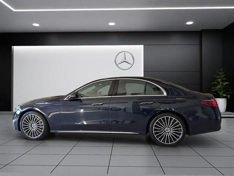 Gebraucht Mercedes E220 197 PS (144 kW) 2025 Blau Limousine