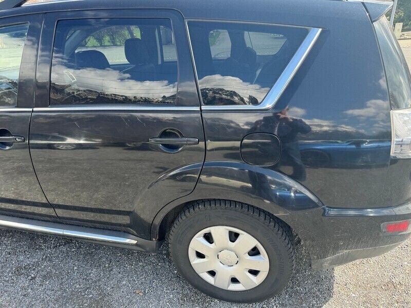 Gebraucht Mitsubishi Outlander Invite 156 PS (114 kW) 2011 SUV