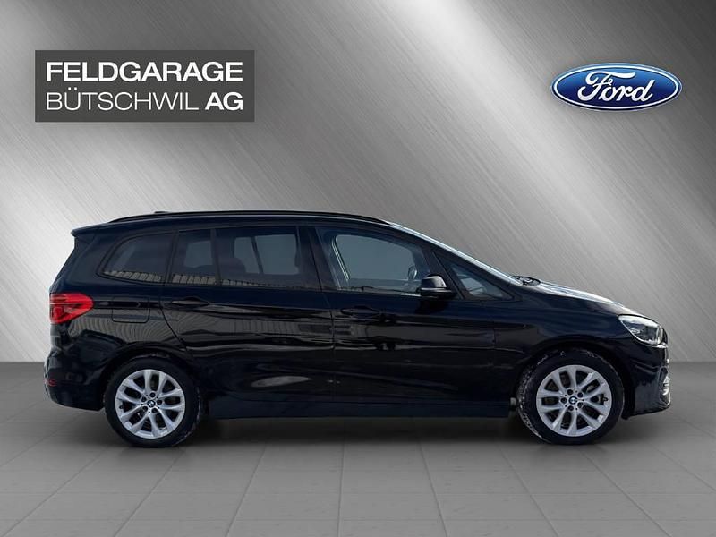 Gebraucht BMW 218 Gran Tourer Advantage 150 PS (110 kW) 2022 Schwarz Van / Kleinbus