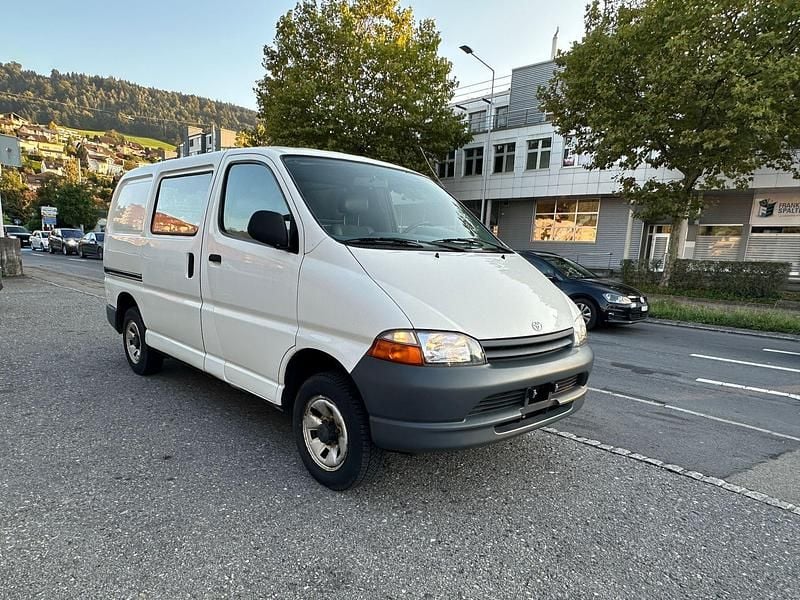 Gebraucht 1999 Toyota HiAce Van | CHF 9’800 - Bild 1/4