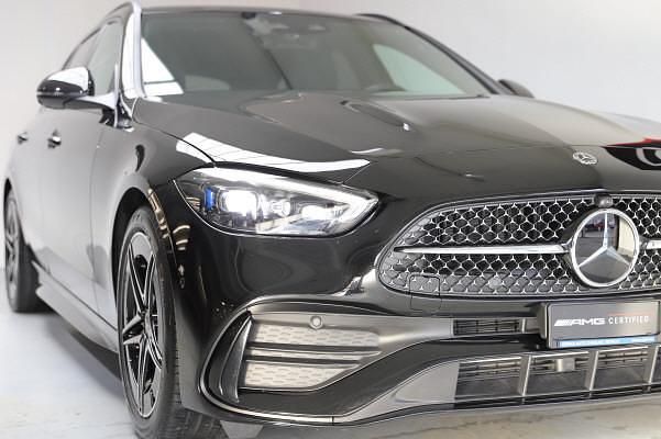 Gebraucht Mercedes C220 197 PS (144 kW) 2024 Schwarz Kombi