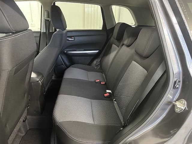 Neu Suzuki Vitara 110 PS (80 kW) 2025 Grau SUV