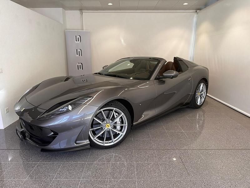 Gebraucht Ferrari 812 796 PS (585 kW) 2022