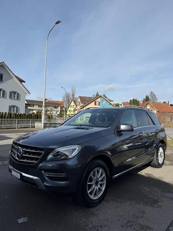 Gebraucht Mercedes ML350 Executive 258 PS (189 kW) 2014 SUV