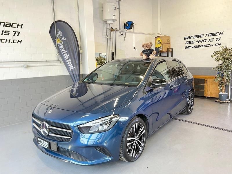 Gebraucht Mercedes B200 Progressive 163 PS (119 kW) 2019 Van / Kleinbus