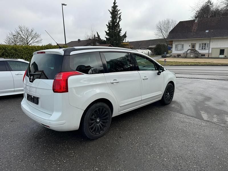 Gebraucht Peugeot 5008 Sport 156 PS (114 kW) 2011 Van / Kleinbus
