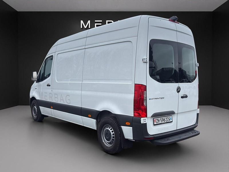 Gebraucht Mercedes E-Sprinter 84 kW (115 PS) 2023 Van