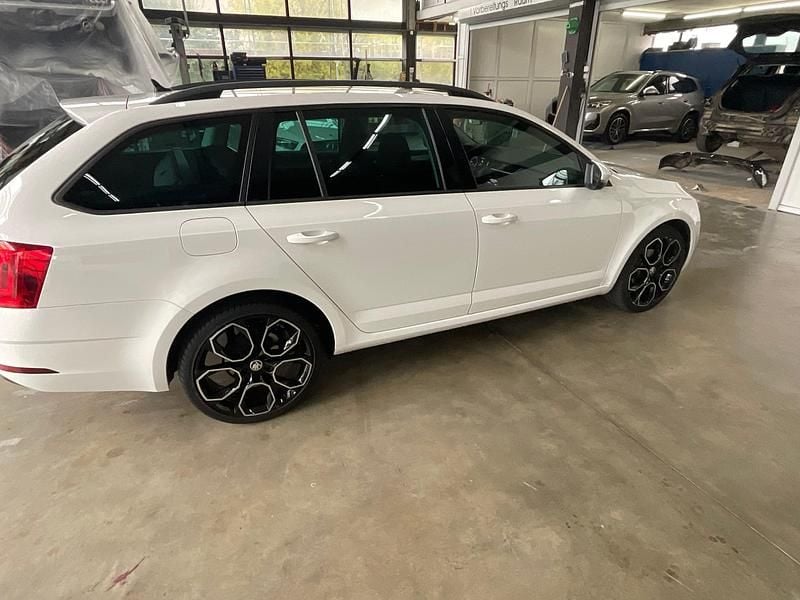 Gebraucht Skoda Octavia Ambition 115 PS (84 kW) 2019 Kombi