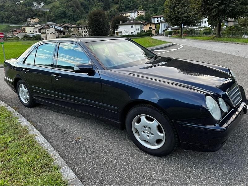 Gebraucht Mercedes E240 Classic 170 PS (125 kW) 2001