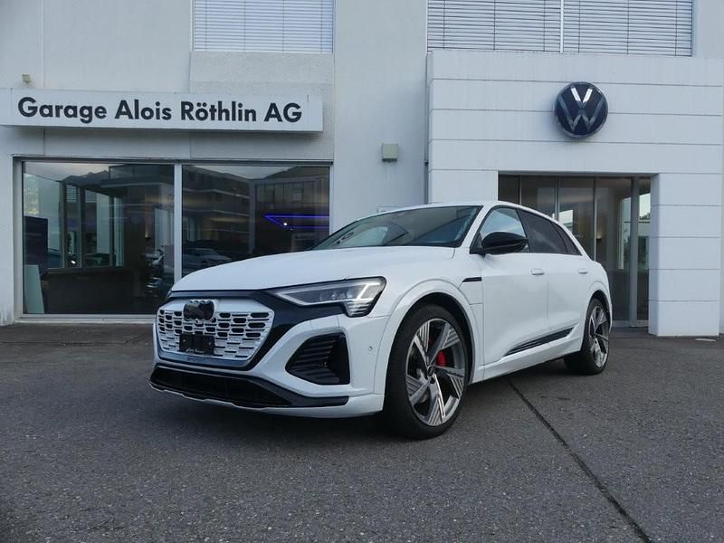 Weiss Gebraucht 2024 Audi Q8 e-tron Black Edition SUV | CHF 52’900 - Bild 1/4