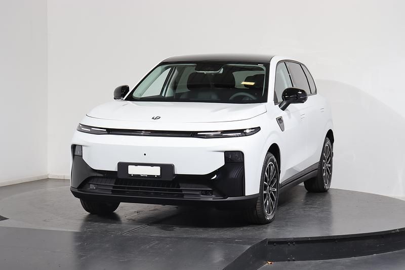 Weiss Neu 2025 Leapmotor B10 SUV | CHF 30’600 (Fairer Preis) - Bild 1/4