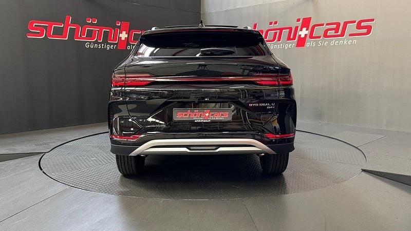 Neu BYD Seal Design 323 PS (237 kW) 2025 Kombi
