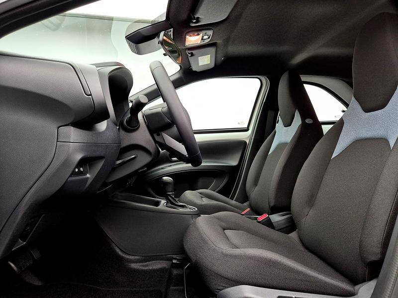 Neu Toyota Aygo X Comfort 116 PS (85 kW) 2025 Weiss SUV