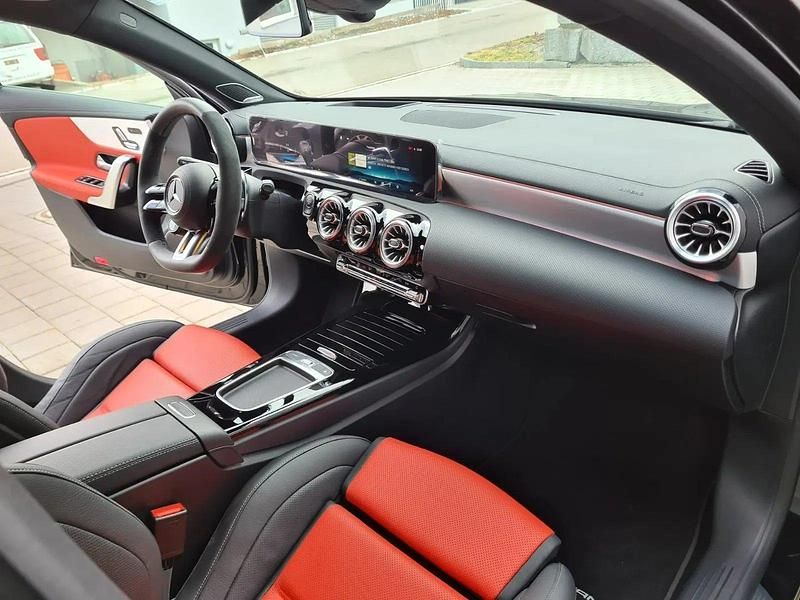 Gebraucht Mercedes A45 AMG AMG 421 PS (309 kW) 2024 Limousine