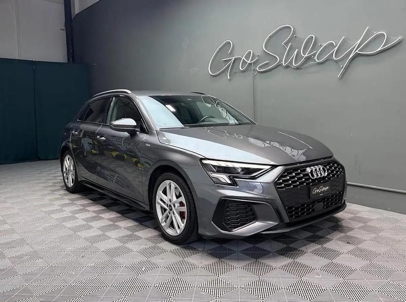 Gray Gebraucht 2025 Audi A3 Sportback e-tron S-Line Kleinwagen | CHF 30’740 (Fairer Preis) - Bild 1/4