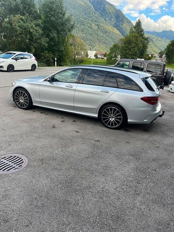 Gebraucht Mercedes C200 AMG line 184 PS (135 kW) 2019 Kombi