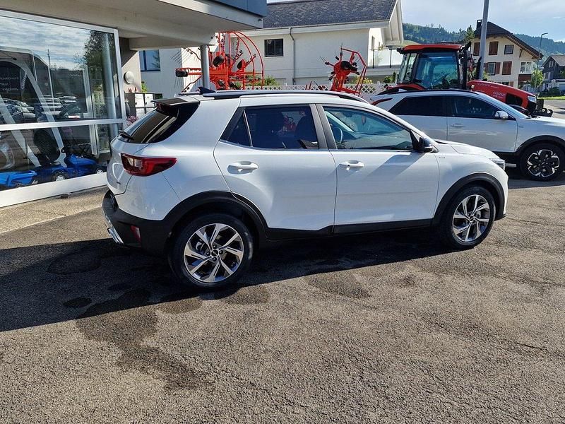 Neu Kia Stonic GT-Line 101 PS (74 kW) 2025 SUV