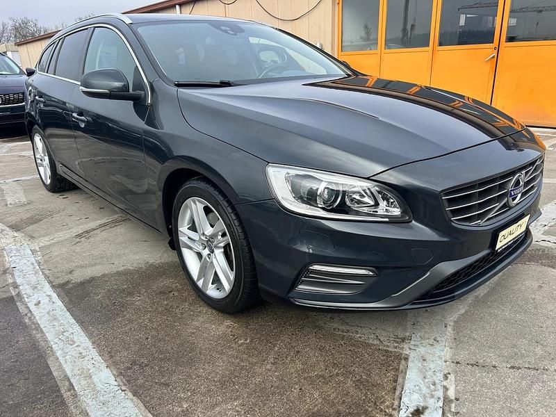 Gebraucht Volvo V60 Summum 181 PS (133 kW) 2014 Kombi