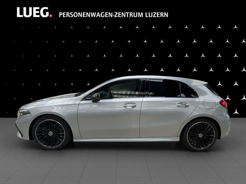 Gebraucht Mercedes A200 163 PS (119 kW) 2024 Silber Limousine