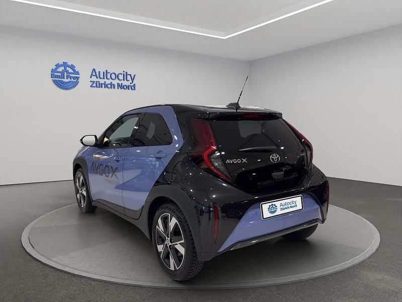 Neu Toyota Aygo X Style 116 PS (85 kW) 2025 Violett SUV