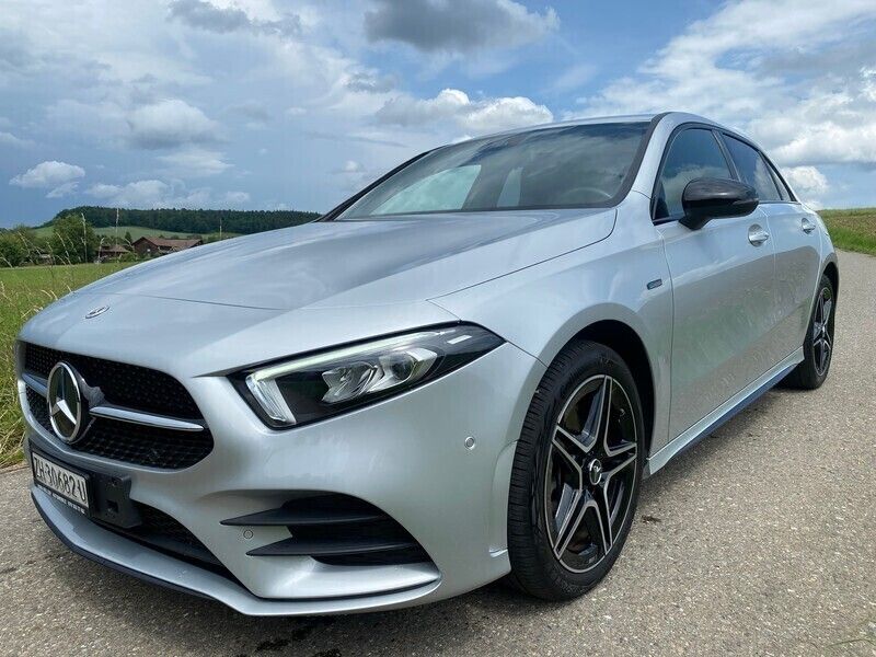 Gebraucht Mercedes A250 AMG line 217 PS (159 kW) 2021