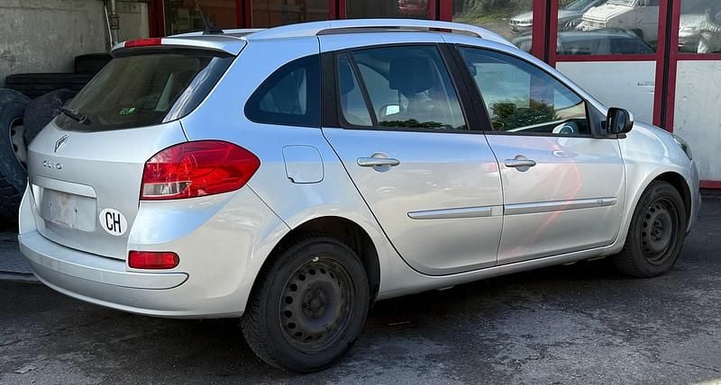 Gebraucht Renault Clio II Exception 101 PS (74 kW) 2009