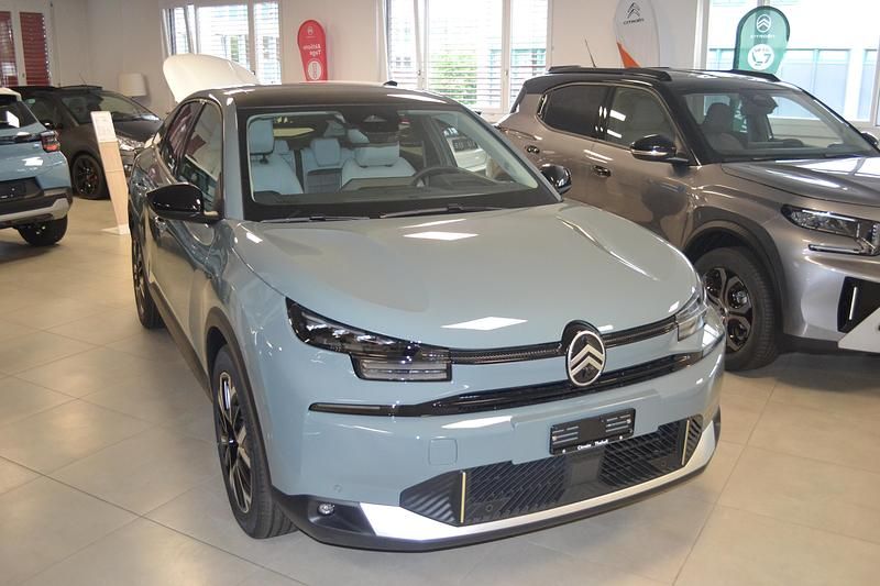 Neu Citroën C4 145 PS (106 kW) 2025 Grün Limousine