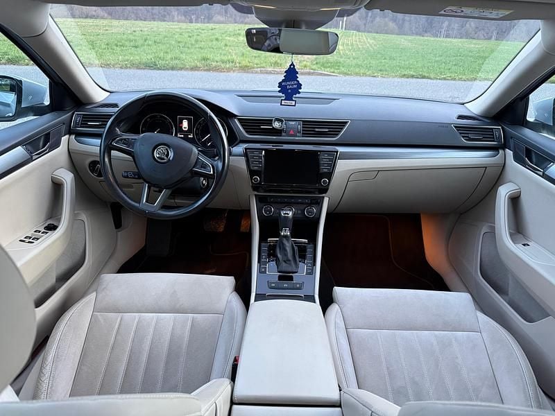 Gebraucht Skoda Superb SportLine 190 PS (139 kW) 2017 Kombi