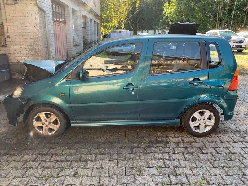 Gebraucht Daihatsu YRV 87 PS (63 kW) 2002 Van / Kleinbus