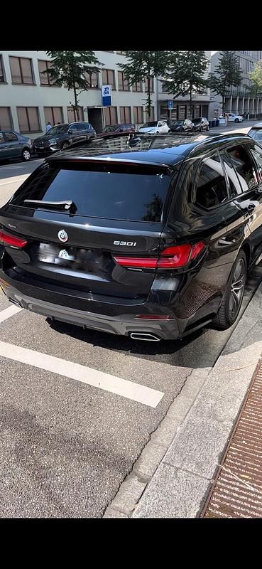 Gebraucht BMW 530 M Sport 252 PS (185 kW) 2022 Kombi