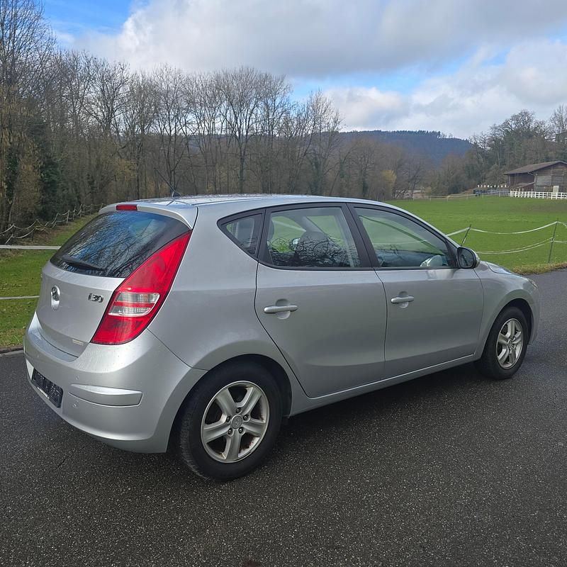 Gebraucht Hyundai i30 Style 126 PS (92 kW) 2009