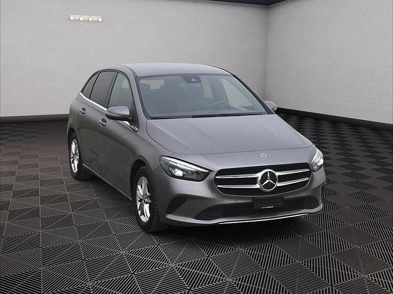 Gebraucht Mercedes B180 116 PS (85 kW) 2019 Van / Kleinbus