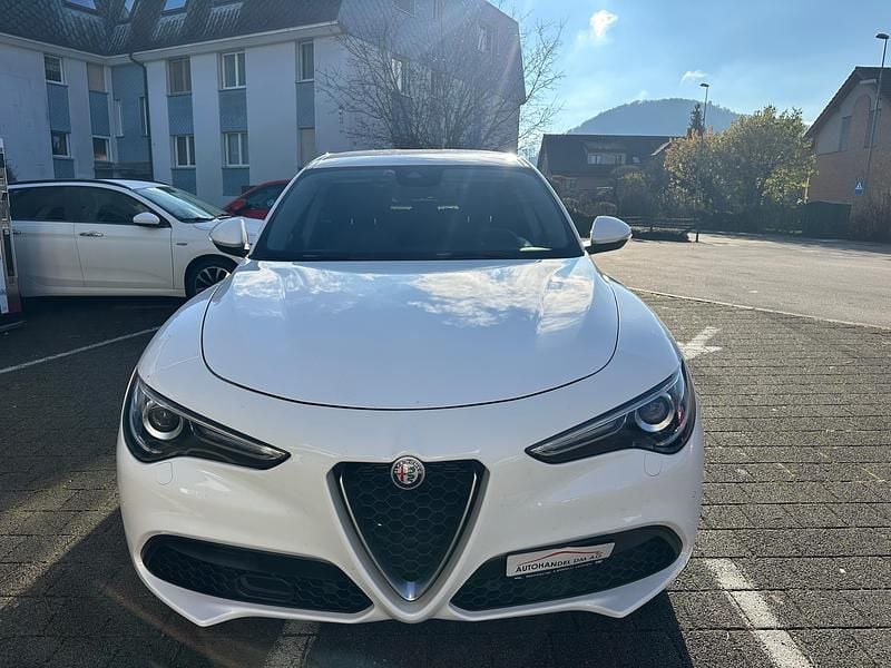 Gebraucht 2019 Alfa Romeo Stelvio Business SUV | CHF 20’000 (Guter Preis) - Bild 1/4