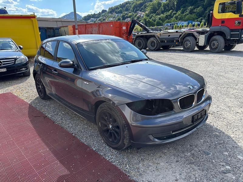 Gebraucht BMW 118 122 PS (89 kW) 2006 Kleinwagen