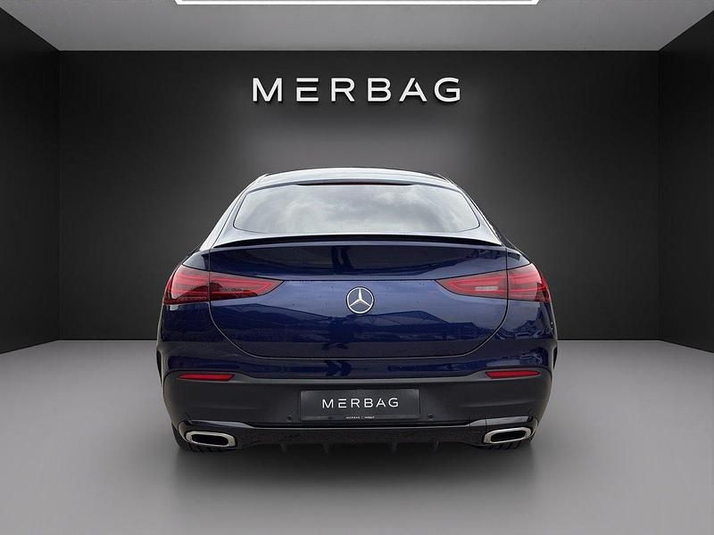 Neu Mercedes GLE300 269 PS (197 kW) 2025 Blau Coupé