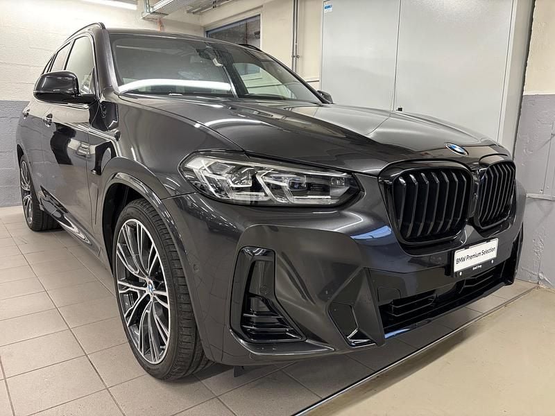 Grau Gebraucht 2024 BMW X3 Comfort Edition SUV | CHF 59’900 (Superpreis) - Bild 1/4