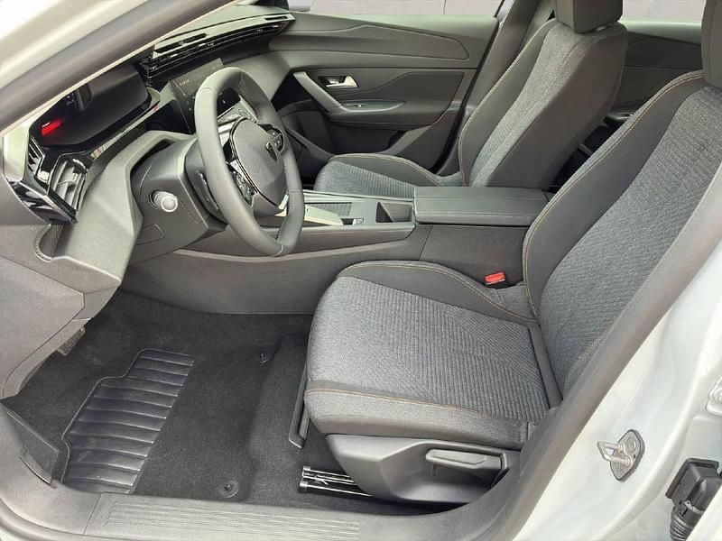 Neu Peugeot 308 SW Style 145 PS (106 kW) 2025 Weiss Kombi