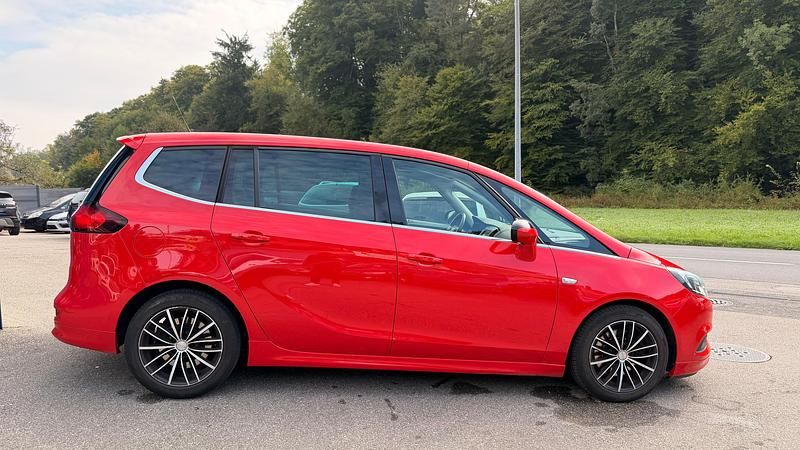 Gebraucht Opel Zafira Enjoy 200 PS (147 kW) 2018 Van / Kleinbus