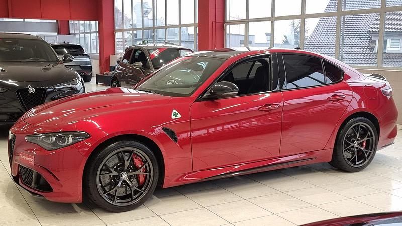 Neu Alfa Romeo Giulia Competizione 519 PS (381 kW) 2026 Limousine