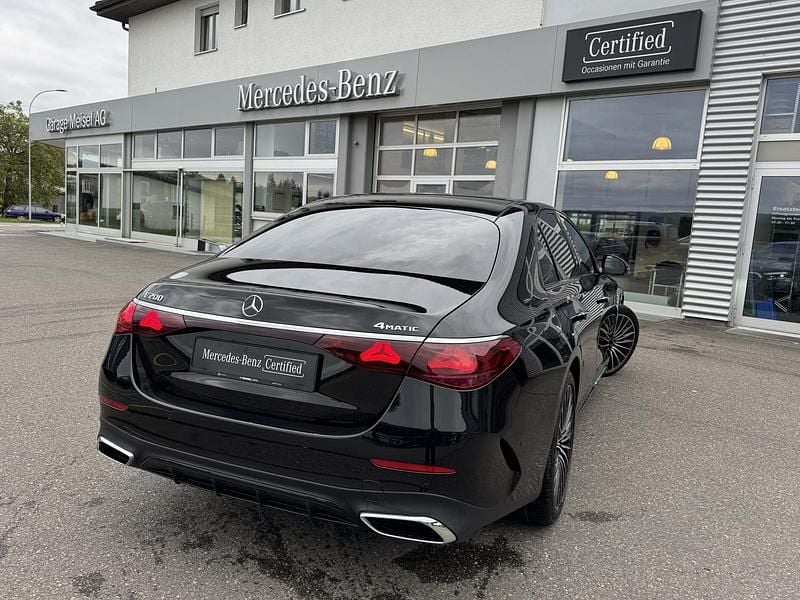Gebraucht Mercedes E200 AMG line 227 PS (166 kW) 2024 Limousine