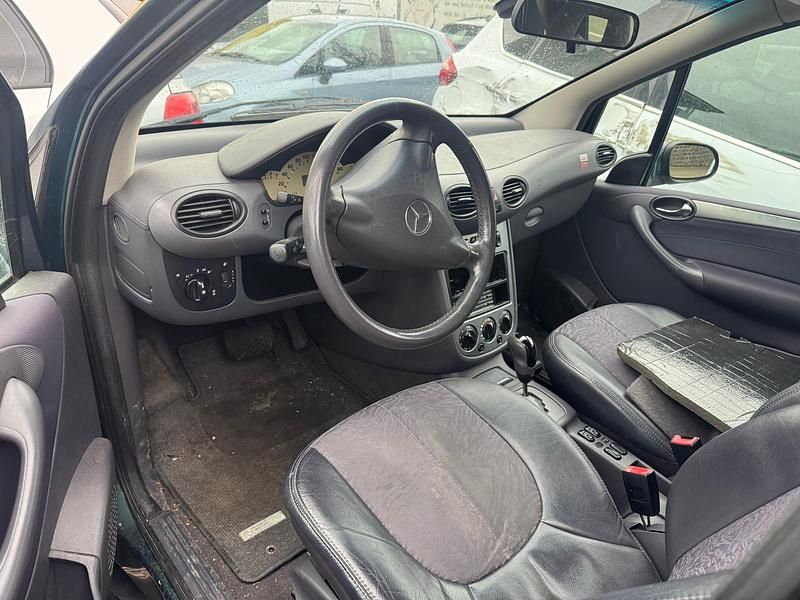 Gebraucht Mercedes A160 Avantgarde 102 PS (75 kW) 2002 Limousine