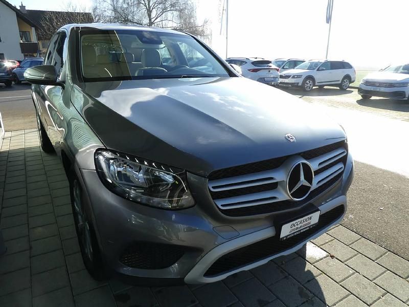 Gebraucht Mercedes GLC220 170 PS (125 kW) 2017 Grau SUV
