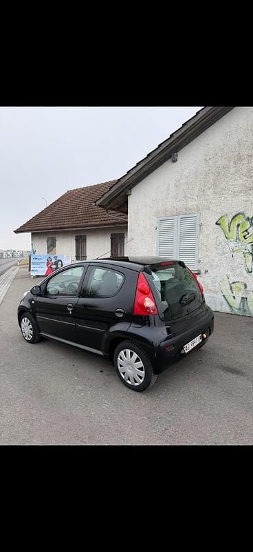 Gebraucht Peugeot 107 68 PS (50 kW) 2007 Kleinwagen
