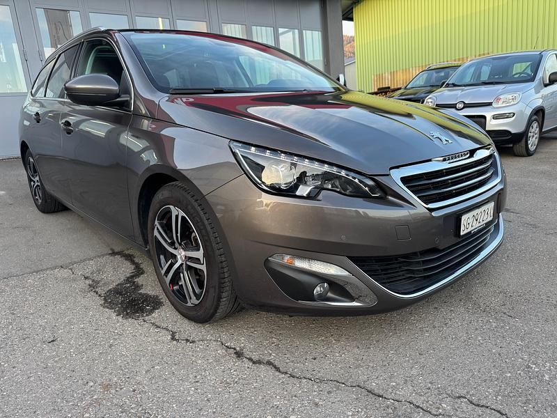 Gebraucht Peugeot 308 SW Allure 131 PS (96 kW) 2015 Kombi