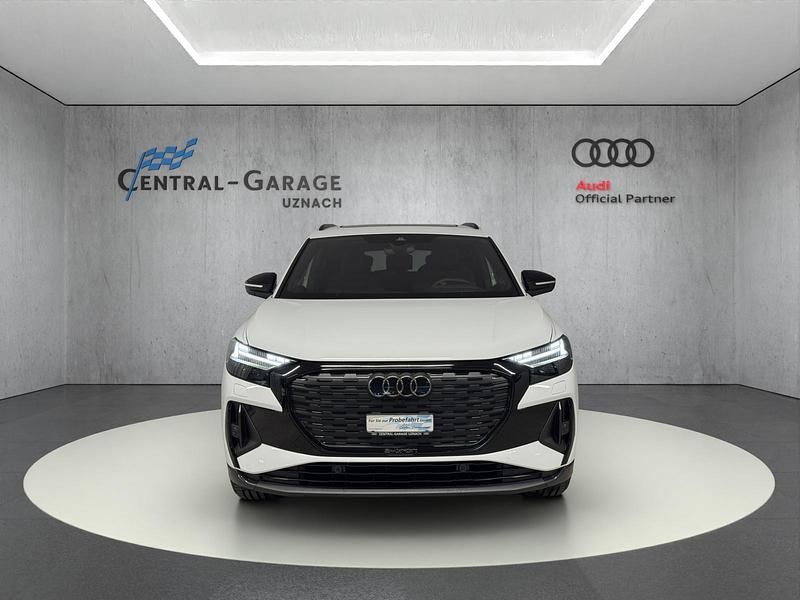 Neu Audi Q4 e-tron Ambiente 210 kW (286 PS) 2026 Weiss SUV