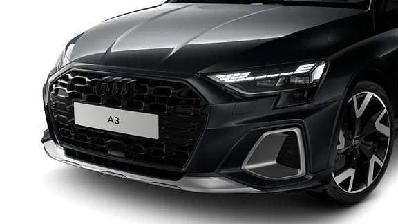 Neu Audi A3 Attraction 150 PS (110 kW) 2025 Manhattangrau metallic Limousine