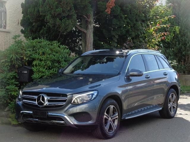 Gebraucht Mercedes GLC250 204 PS (150 kW) 2016