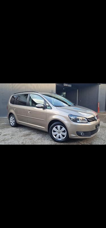 Gebraucht VW Touran Comfortline 105 PS (77 kW) 2013 Van / Kleinbus