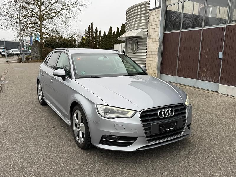 Gebraucht Audi A3 Attraction 110 PS (80 kW) 2014