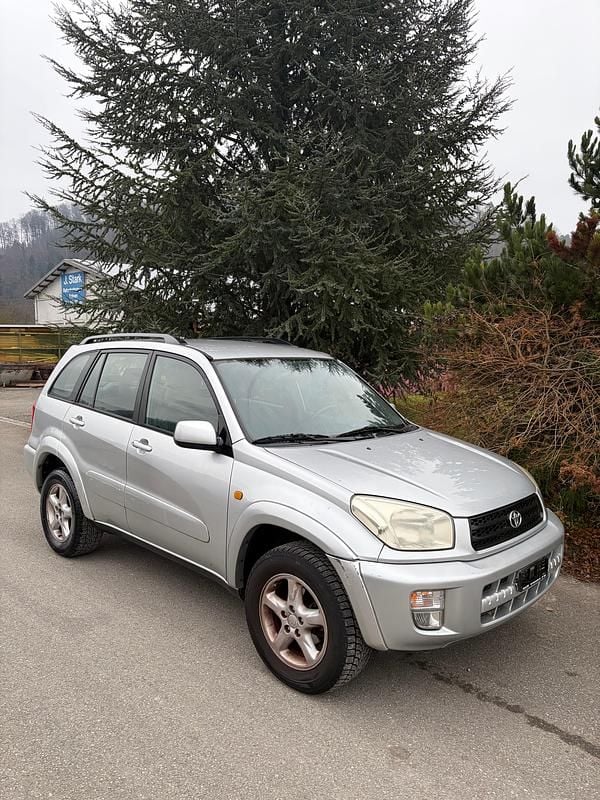 Gebraucht 2003 Toyota RAV4 Sol | CHF 2’900 (Superpreis) - Bild 1/4